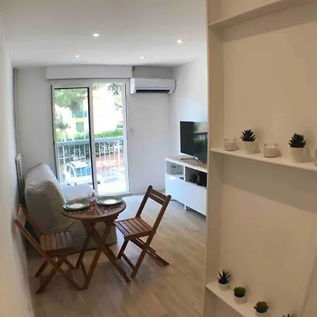 Bas Cimiez- Coquet F1, Climatisee, Parking * Nizza