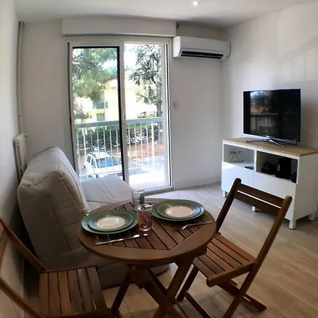 Bas Cimiez- Coquet F1, Climatisee, Parking Apartment *